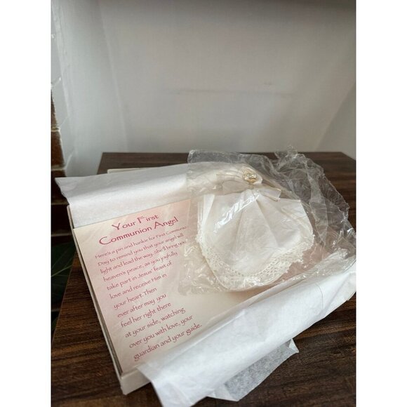 First Communion Angel - Picture 5 of 8